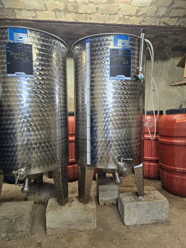 Cuves inox de stockage de l'huile d'olive